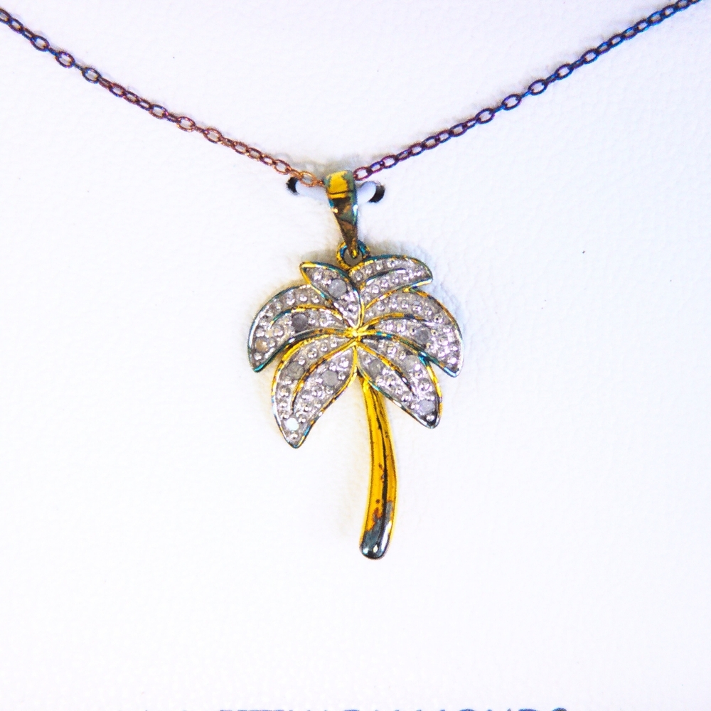 NWT 1/10 CTTW Palm Tree Necklace *See Notes